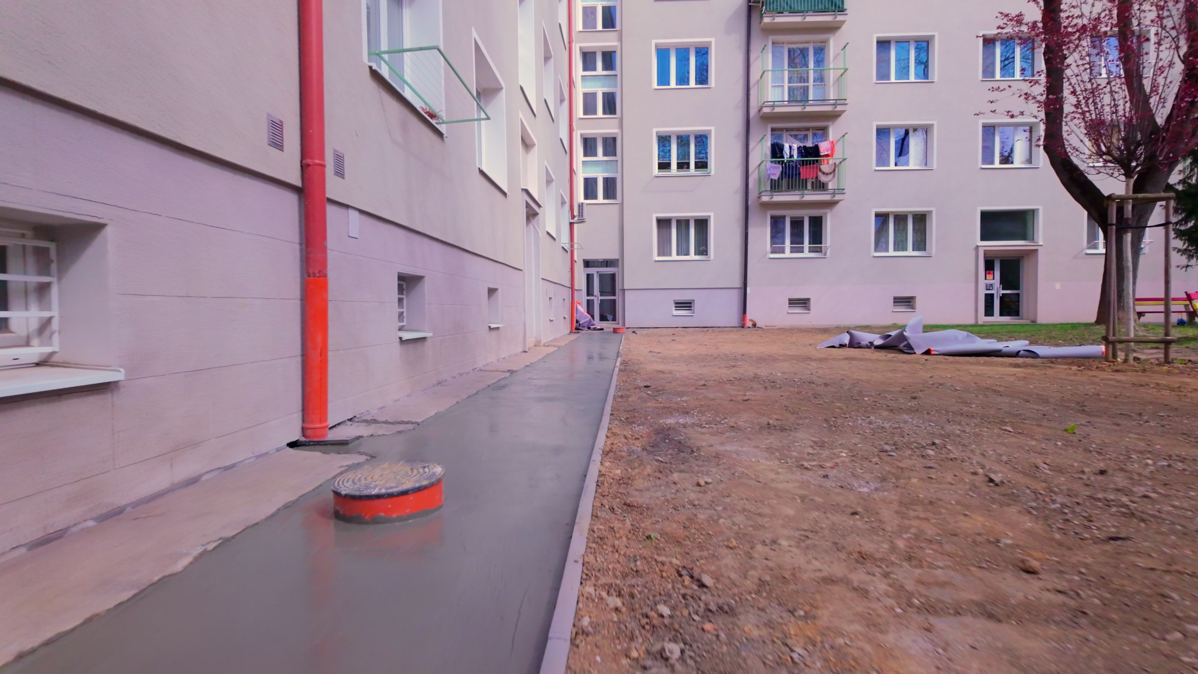 Manipulácia s materiálom pomocou hydraulickej ruky